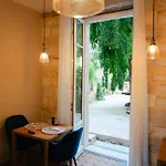 住宿加早餐酒店 L'heure Bleue 阿维尼翁新城