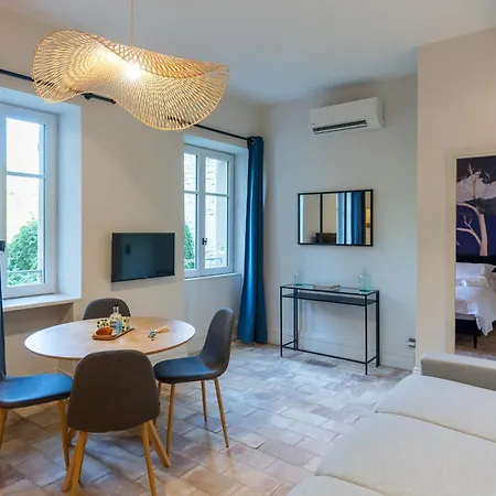 Bed & Breakfast L'heure Bleue La Regence Villeneuve-les-Avignon